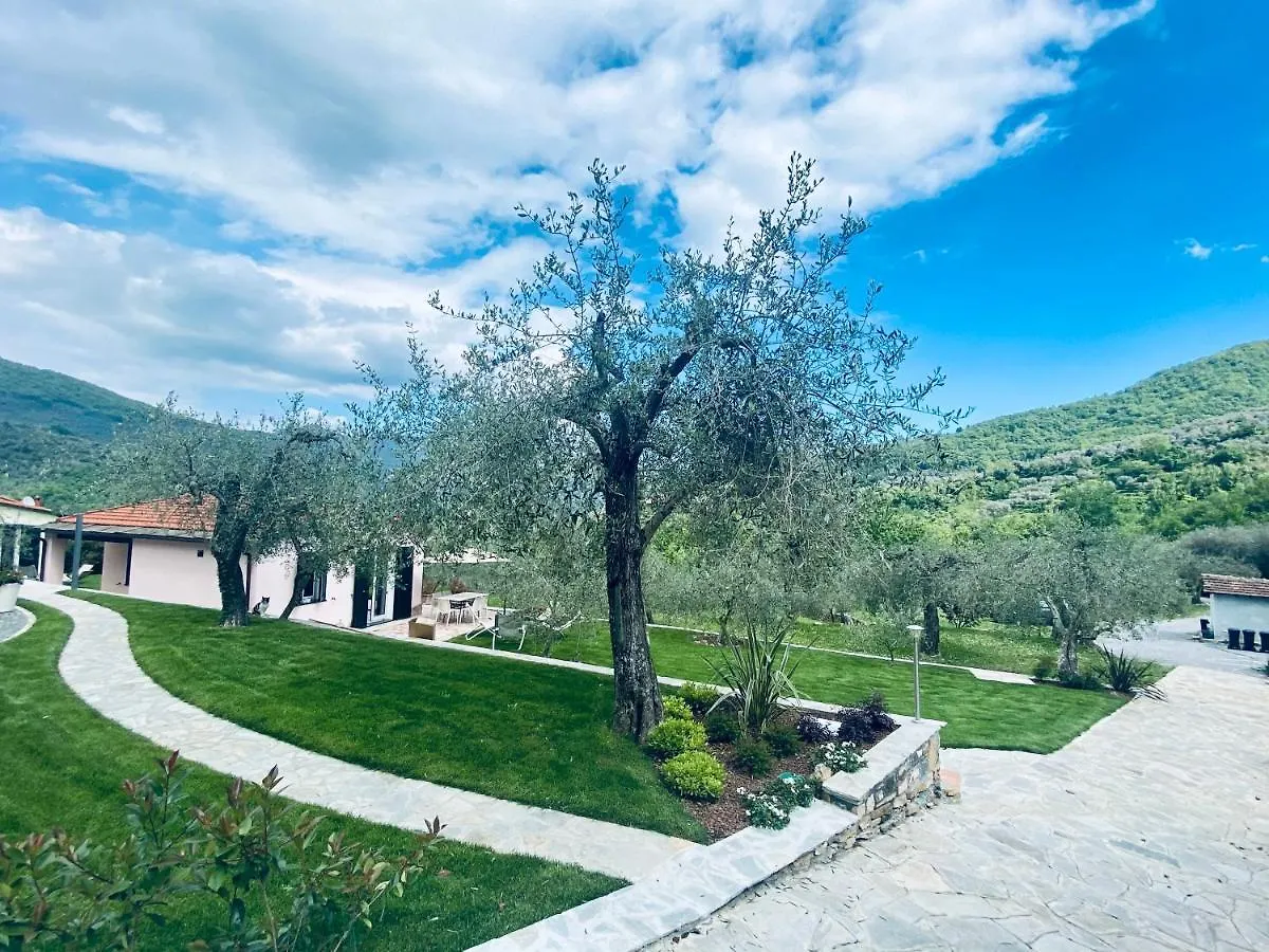 Casa vacanze gli ulivi Borgomaro