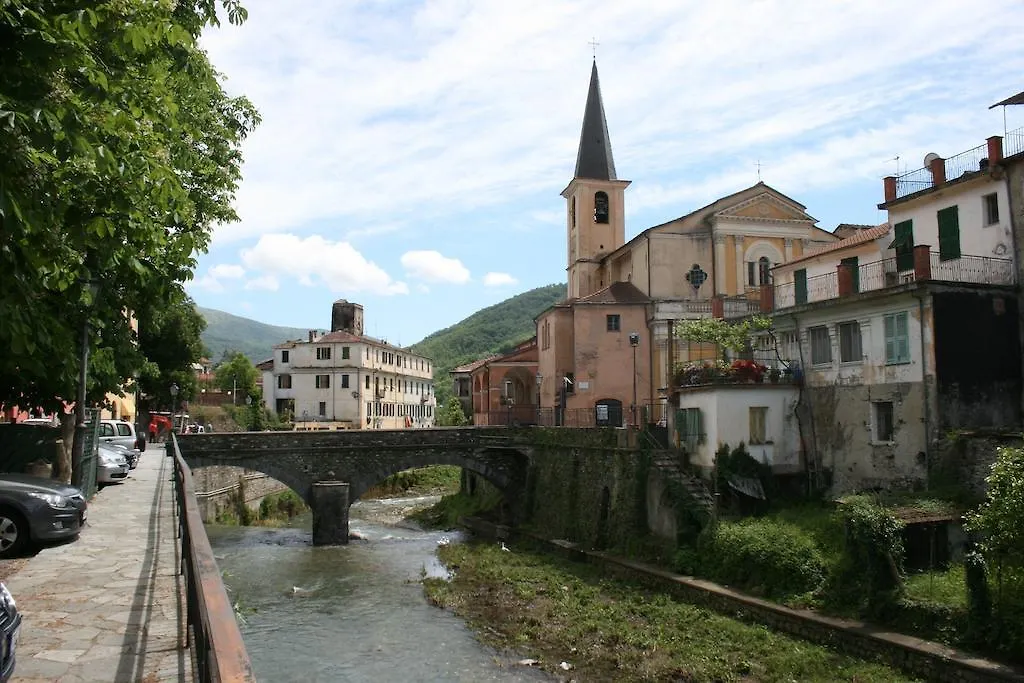 Casa vacanze gli ulivi Borgomaro