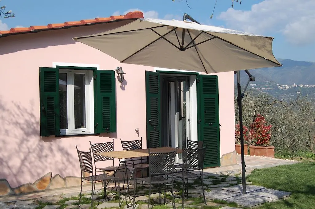 Casa vacanze gli ulivi Borgomaro Italia